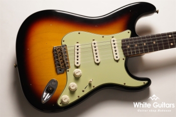 LIMITED EDITION ’62/’63 STRATOCASTER JOURNEYMAN RELIC -  Faded Aged 3-Color Sunburst