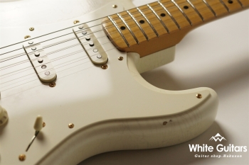 g7-ST - White Blonde / Lightly Aged