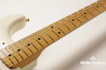 g7-ST - White Blonde / Lightly Aged