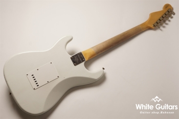LTD ’62/’63 Stratocaster LTD ’62/’63 Stratocaster Journeyman Relic - Aged Olympic White