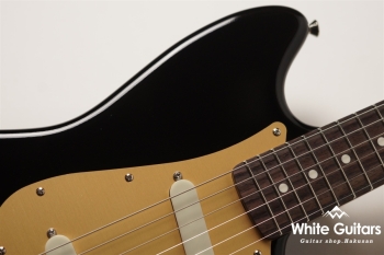 Bronson - Black / Anodized / Matching Head
