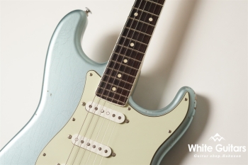 TRAD MASTER SIGMA SSS - Ice Blue Metallic - Medium Aged w / binding neck