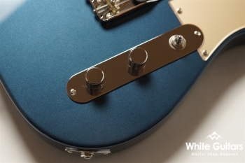 MT1-STD/R - Dark Lake Placid Blue / Gold Acryl Pick Guard