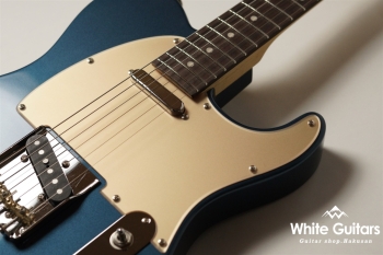 MT1-STD/R - Dark Lake Placid Blue / Gold Acryl Pick Guard