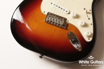 American Standard Stratocaster - 3-Color Sunburst
