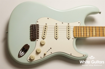 g7-ST/M - Sonic Blue / White Binding & Block Inlays