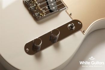 MT2-STD/R - White Blonde / Gold Acryl Pick Guard