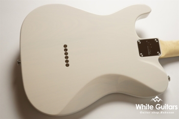 MT2-STD/R - White Blonde / Gold Acryl Pick Guard