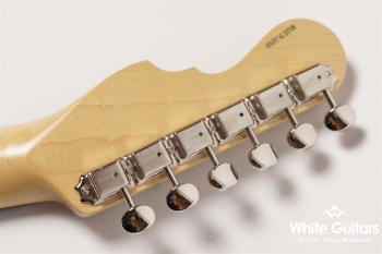 MT2-STD/R - Sonic Blue Blonde / Gold Acryl Pick Guard