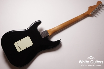 Limited Edition Vintera II Road Worn ’60s Stratocaster - Black