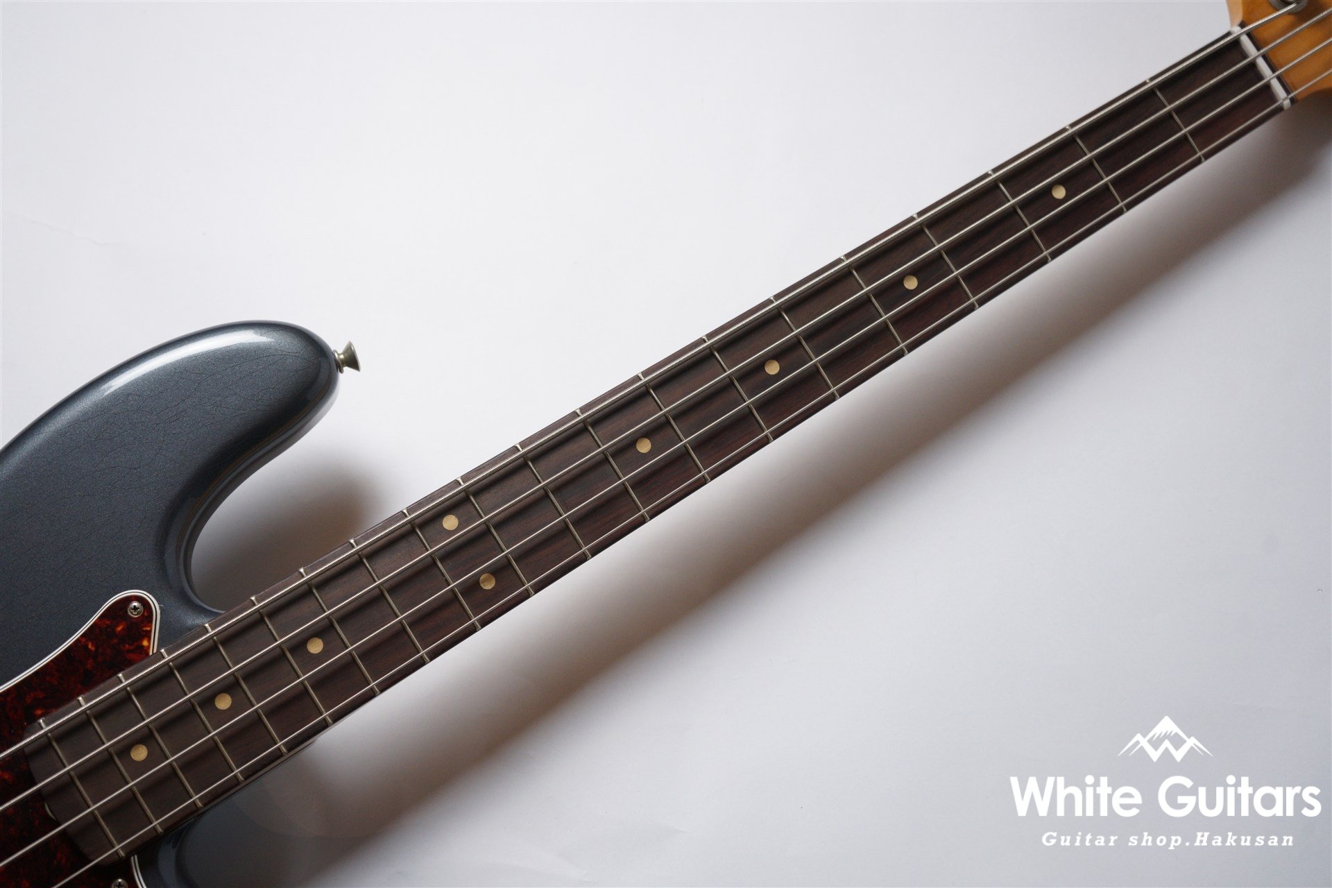 Limited Edition Vintera II Road Worn 60s Precision Bass - Charcoal Frost Metallic