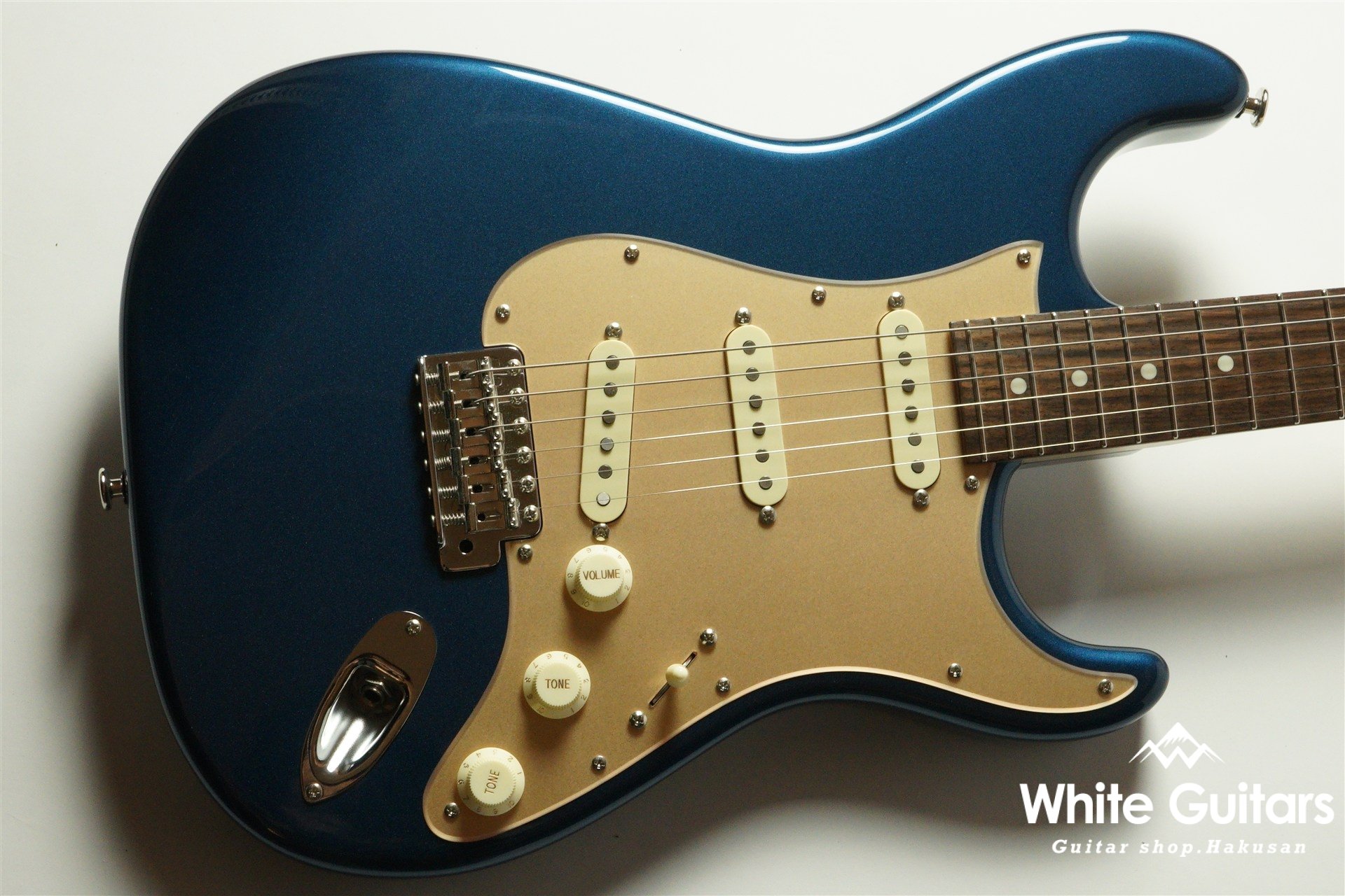 MOMOSE MC1-STD/R - Dark Lake Placid Blue / Gold Acryl Pick Guard