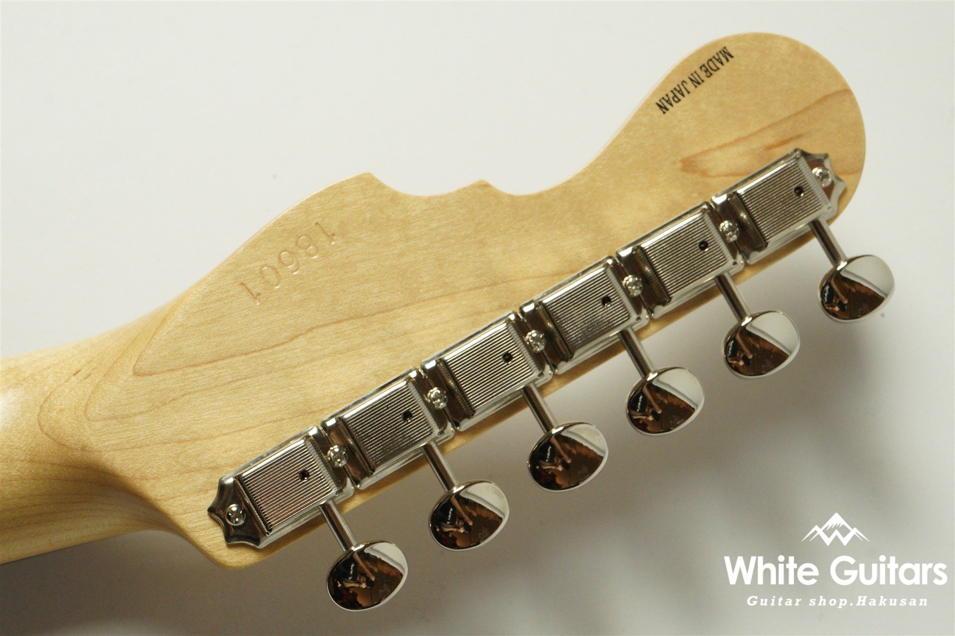 MC1-STD/R - Dark Lake Placid Blue / Gold Acryl Pick Guard