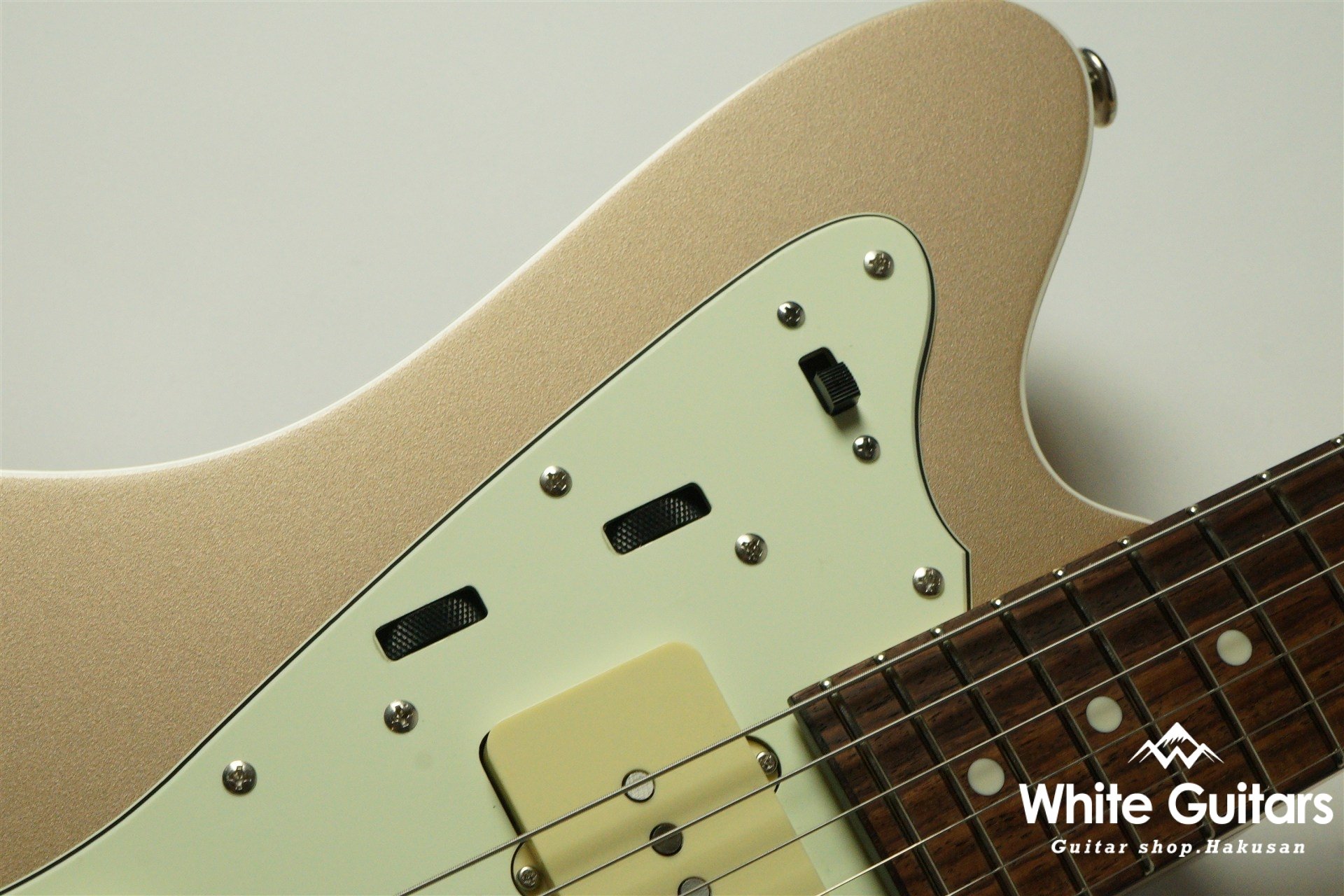 MJS(BB)-MPC-LTD/R - Shoreline Gold