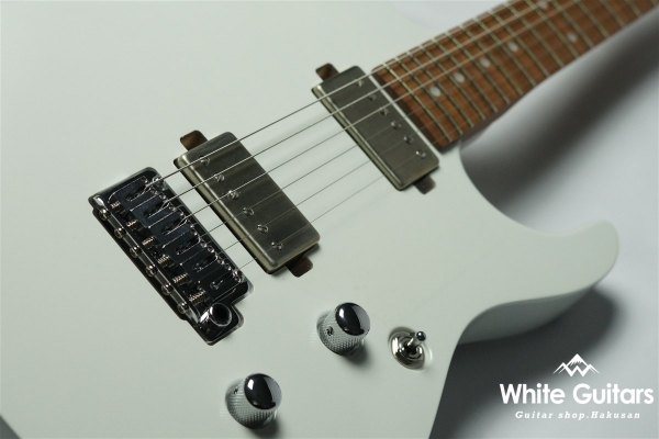 ARENA [White Guitars Shop Order] - Pearl White