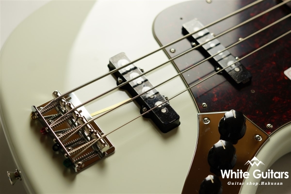 Made in Japan Traditional 60s Jazz Bass - Olympic White