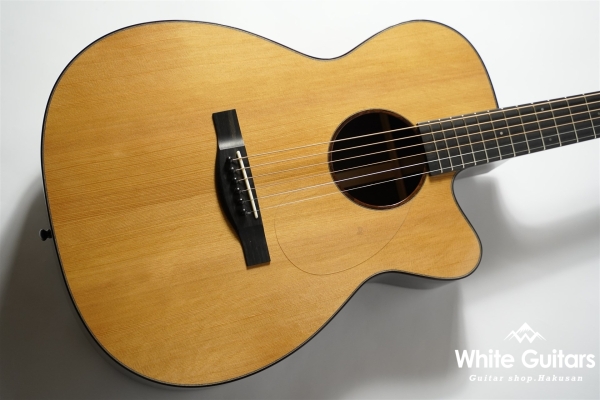 Acoustic Model-OM Cutaway Cedar/Indian Rosewood