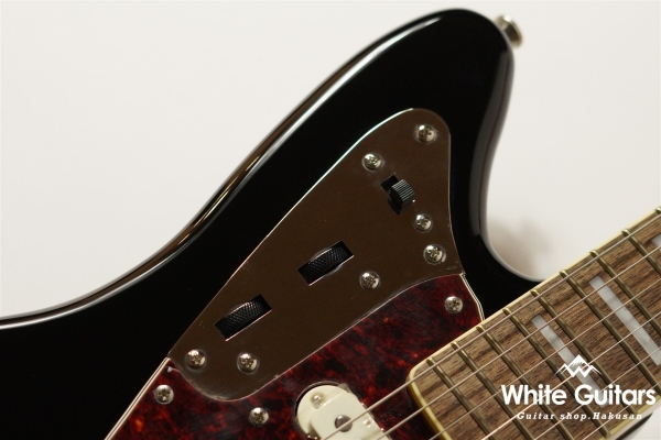 Classic Vibe ’70s Jaguar - Black