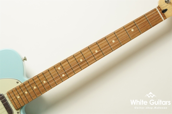 Limited Player Telecaster - Daphne Blue