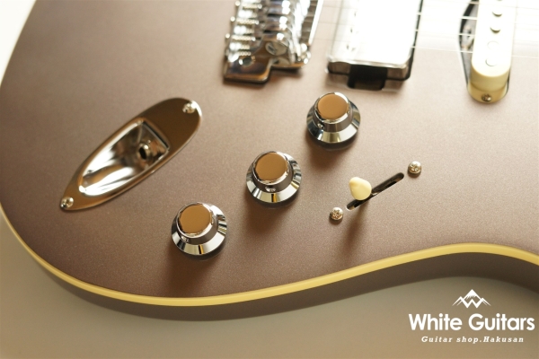 Aerodyne Special Stratocaster HSS - Dolphin Gray Metallic