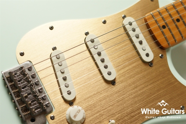 40th Anniversary Stratocaster Vintage Edition - Satin Sonic Blue