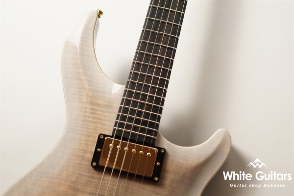 E-MYSTIQUE / See Thru White Sunburst