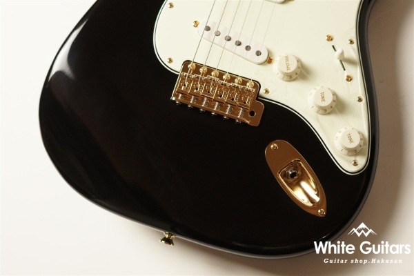 STV-R2 - Black / Gold Parts / Pearl White Pegs