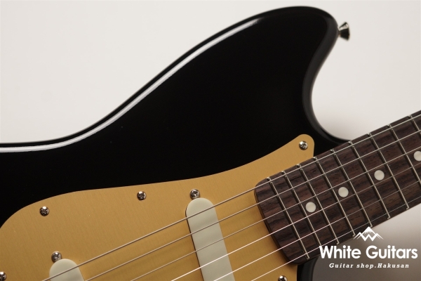 Bronson - Black / Anodized / Matching Head