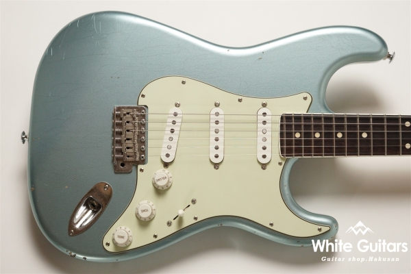 TRAD MASTER SIGMA SSS - Ice Blue Metallic - Medium Aged w / binding neck
