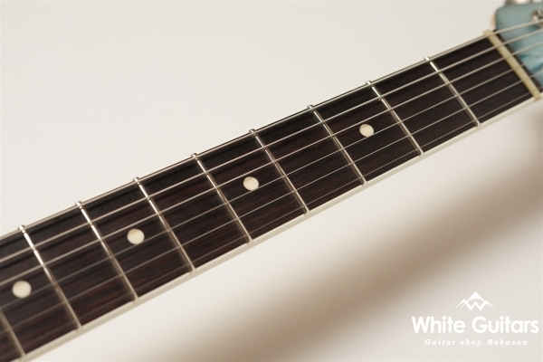 TRAD MASTER SIGMA SSS - Ice Blue Metallic - Medium Aged w / binding neck