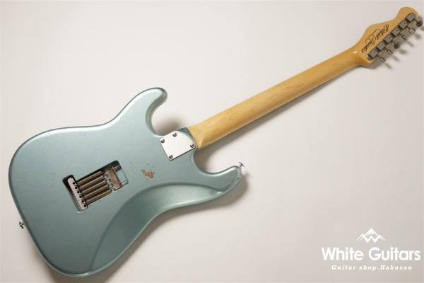 TRAD MASTER SIGMA SSS - Ice Blue Metallic - Medium Aged w / binding neck
