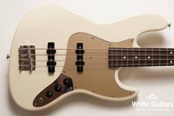 MJ1-STD/R - Olympic White / Gold Acryl Pick Guard