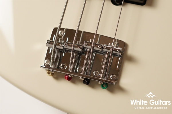 MJ1-STD/R - Olympic White / Gold Acryl Pick Guard