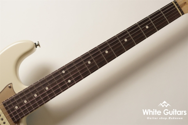 MC1-STD/R - Olympic White / Gold Acryl Pick Guard
