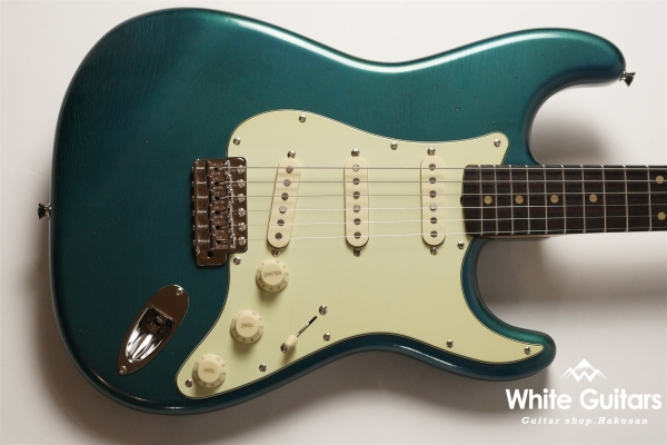 g7-ST/R / Lightly Aged - Vintage Lake Placid Blue