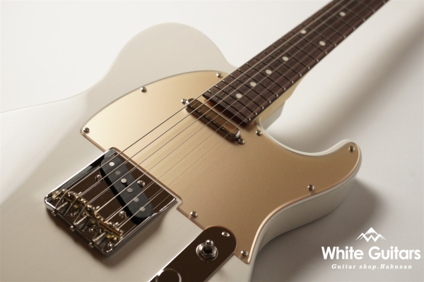 MT2-STD/R - White Blonde / Gold Acryl Pick Guard