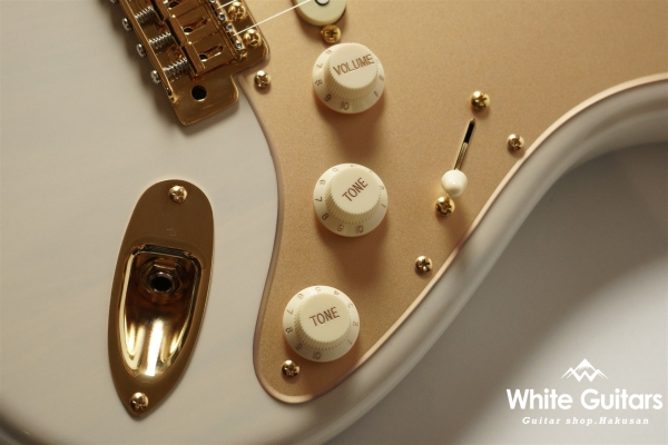 MC2-STD/R - Olympic White / Gold Acrylic PG / Gold Parts