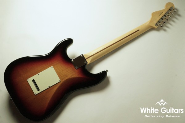 Made in Japan Hybrid II Stratocaster - 3-Color Sunburst